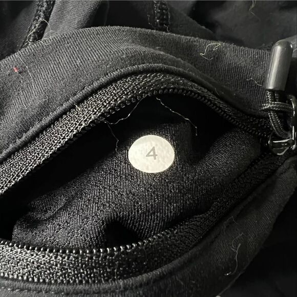 Lululemon Crop Leggings Size 4 - Picture 3 of 3